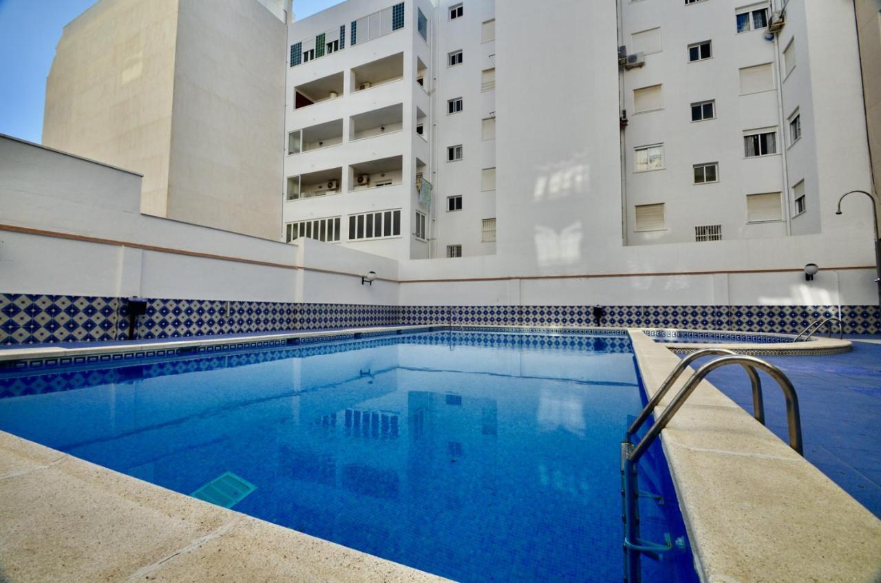 01 Calm Down And Relax Apartment Torrevieja Bagian luar foto